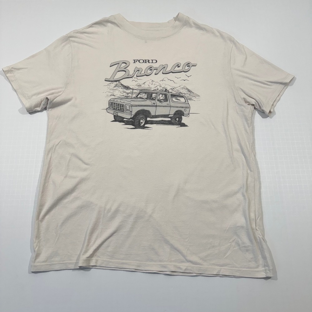 Abercrombie & Fitch Graphic Tee Women M Cream Ford Bronco Boyfriend T-Shirt